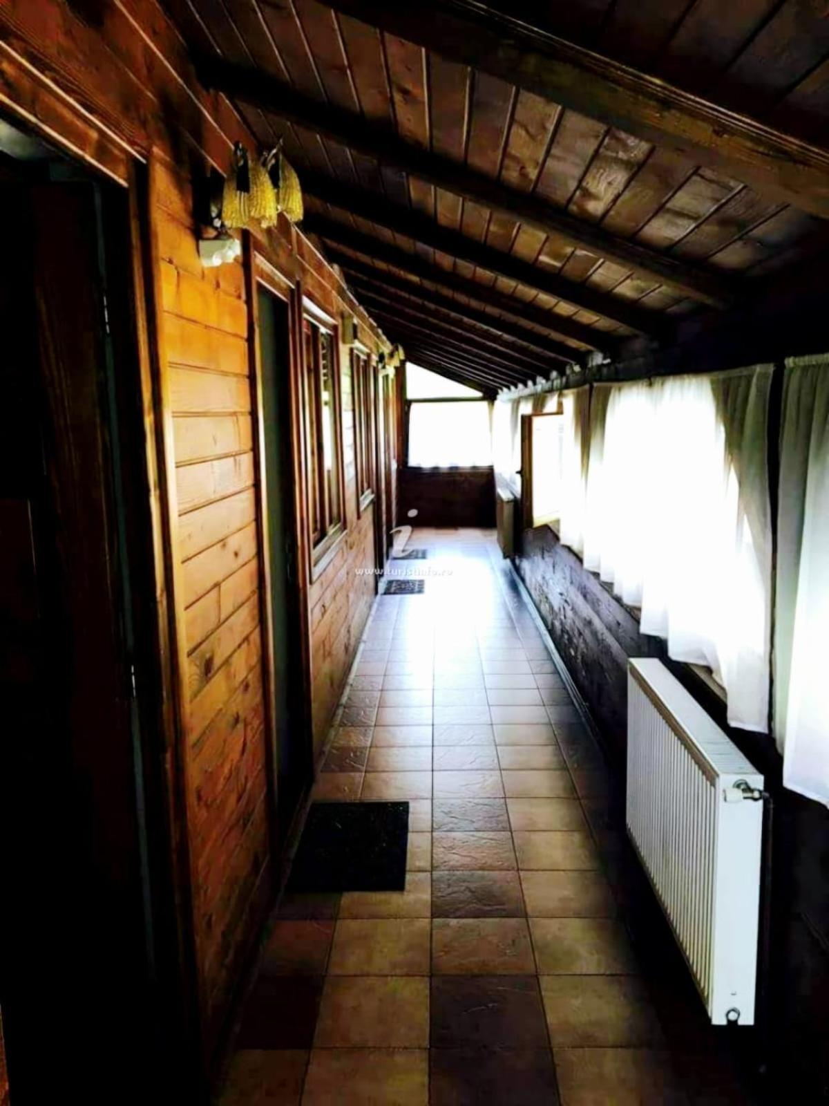 Pensiunea Cerbul - Valea Dobarlaului Dış mekan fotoğraf